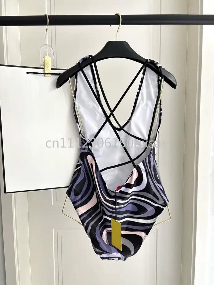 Maillot de bain une pièce de luxe pour femme