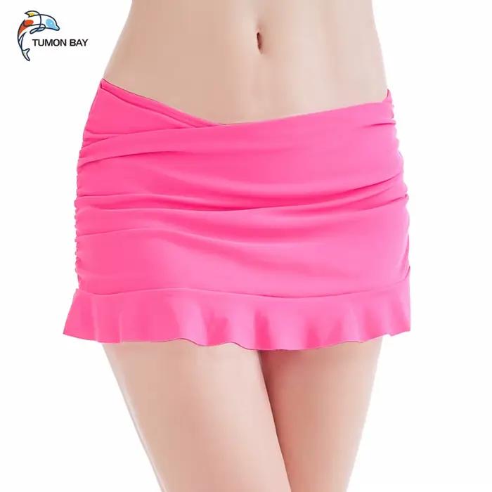 Jupe de plage de grande taille avec slip de style préppy en élasthanne et nylon pour femmes aux formes généreuses ocasions estivales