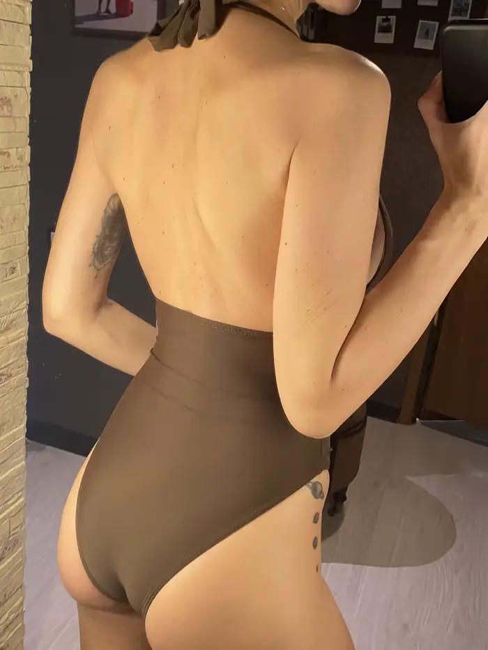 Maillot de bain une pièce sexy noir et marron à col en V profond pour femmes, coupe haute, triangle, ajustement parfait, soutien intégré, entretien facile, occasions estivales, cadeau idéal