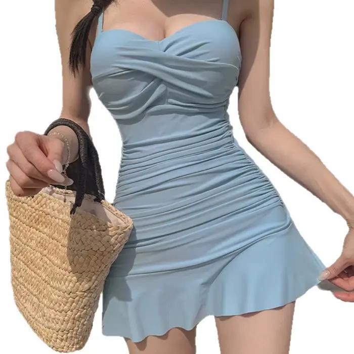 Maillot de bain une pièce élégant