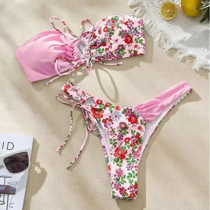 Bikini floral Lovey Village deux pièces pour femmes style jeune bandeau haute taille occassions plage vacances piscine spa sources chaudes