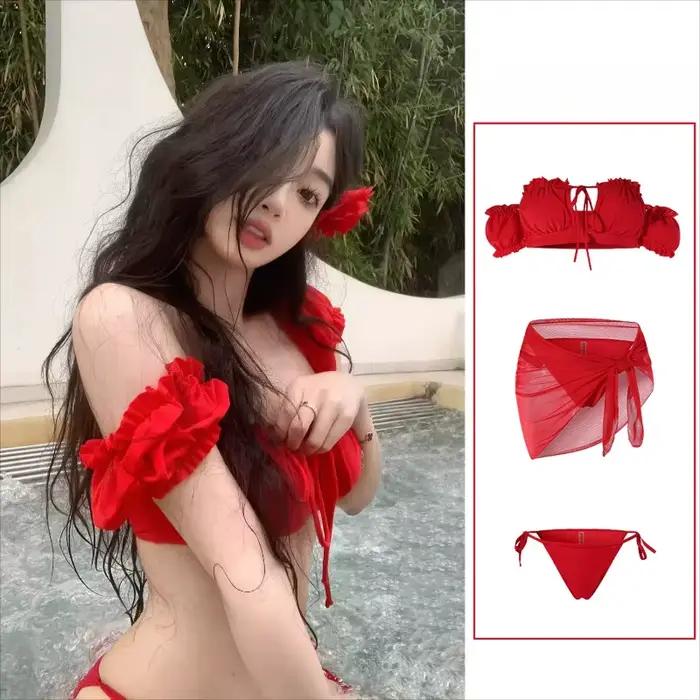 Ensemble de maillot de bain trois pièces rouge doux avec haut à volants pour femmes, plage, piscine et vacances