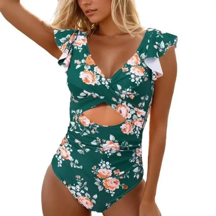 Nouvelle collection : Maillot de bain une pièce pour femme avec ourlet croisé et dentelle intégrée – Tenue de sport et accessoires tendance