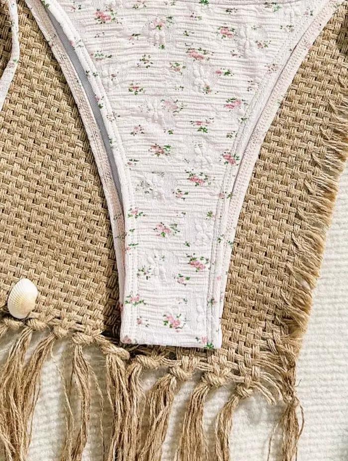 Nouveau tissu spécial femmes Sexy maillot de bain avec sensation haut de gamme blanc/abricot Floral suspendu cou à lacets brésilien Bikini ensemble 2025