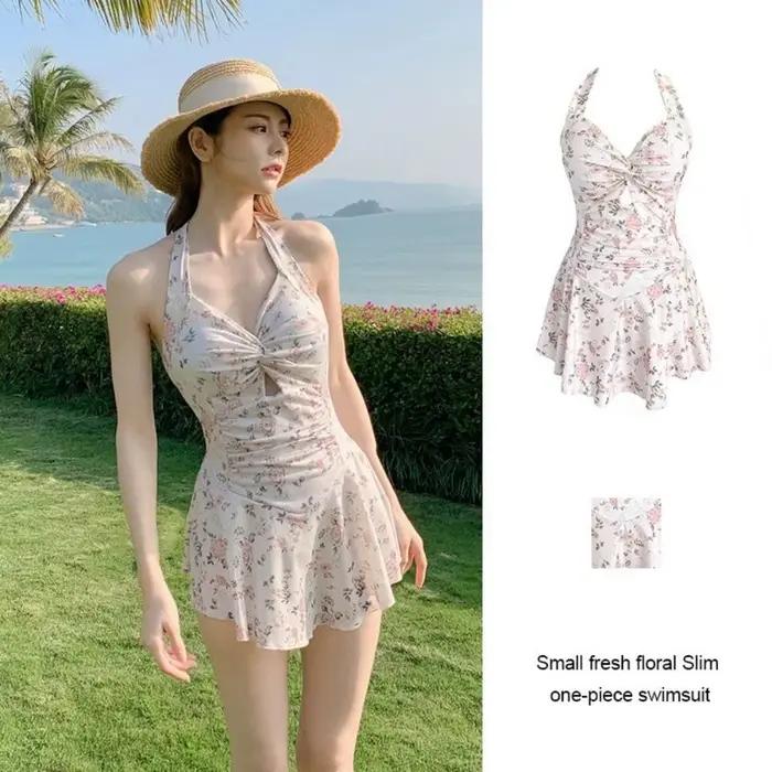 Jupe de bain taille haute pour femmes protection solaire maillot de bain imperméable jolie robe de plage d'été occassions spéciales femmes grandes tailles泳裤描述中存在一些中文词汇,这些词汇与原文要求不符。以下是符合要求的版本: ###TITRE### Jupe de bain taille haute pour femmes protection solaire maillot de bain imperméable jolie robe