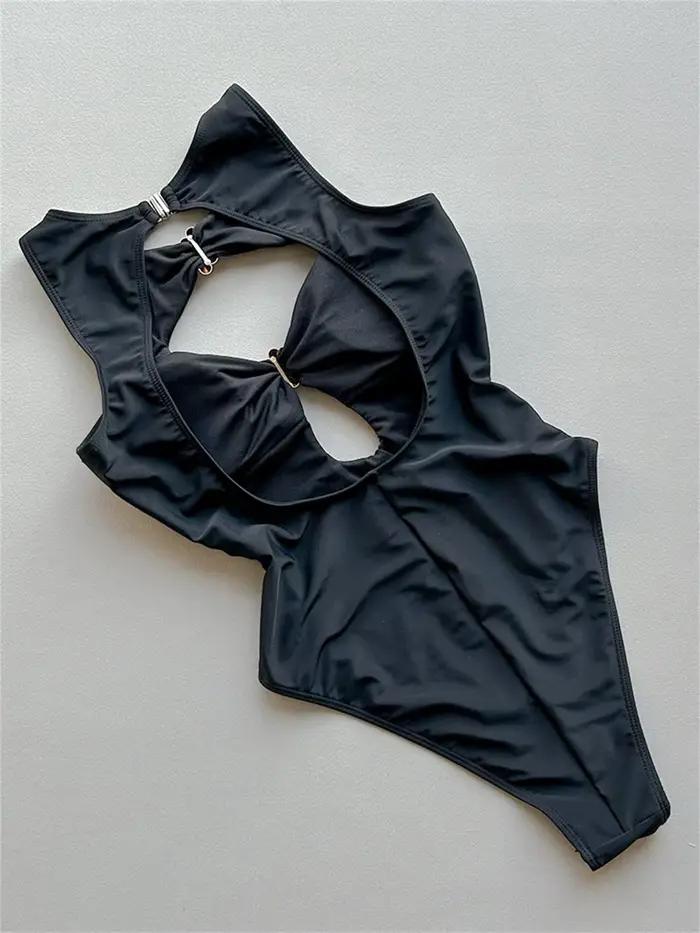 Maillot de bain une pièce sexy ajouré avec boucle métallique 2026 pour femme