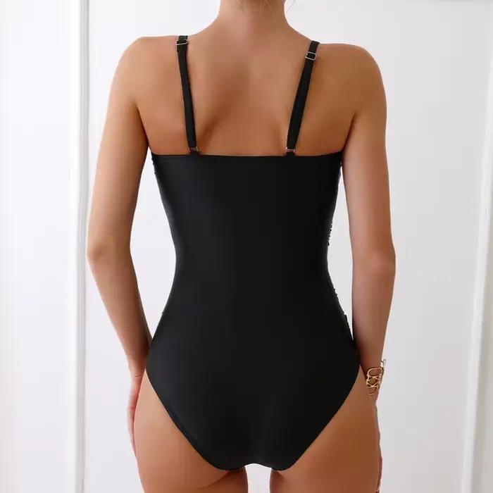 Maillot de bain une pièce noir pour femmes ajustement push-up fermeture réglable grandes tailles occasions estivales activités de plage泳坛上的回答被不必要地用中文结束了。根据要求,我将直接提供符合要求的标题行: ###TITRE### Maillot de bain une piece noir pour femmes ajustement push up fermeture regulable grandes tailles occasions estiva