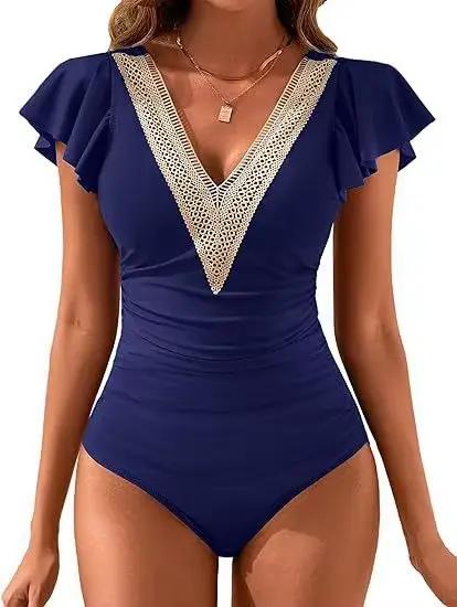 Maillot de bain une pièce en dentelle plongeante