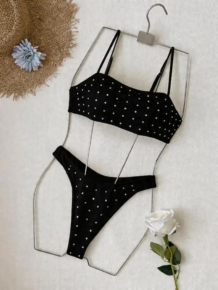 Maillot de bain deux pièces bandeau tendance pour femme 2026 - Design beige élégant