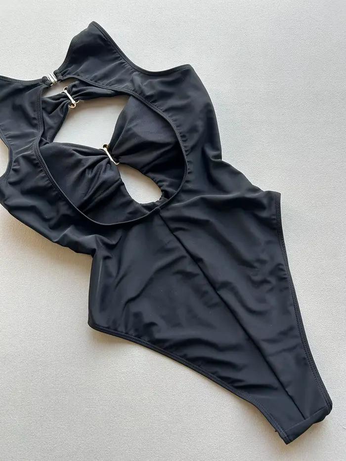Maillot de bain une pièce sexy ajouré avec boucle métallique 2026 pour femme