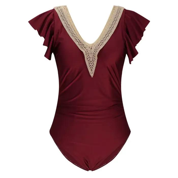 Maillot de bain une pièce en dentelle plongeante