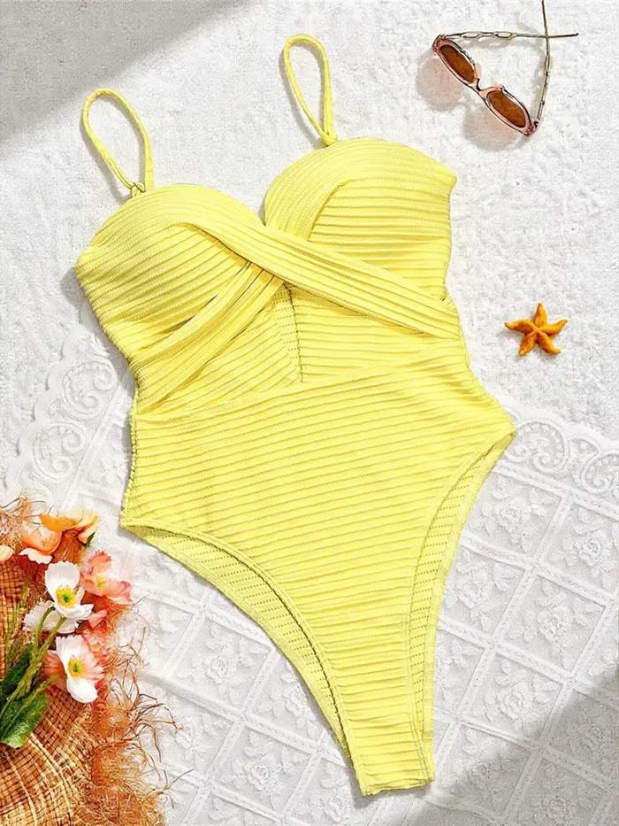 Maillot de bain une pièce jaune sexy côtelé à découpes