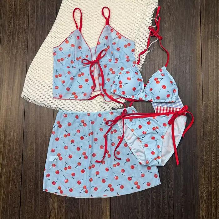 Maillot de bain quatre pièces Cherry Bikini pour femme, nouveau style, sexy, pour jeune fille, sensation haut de gamme, idéal pour les sources chaudes