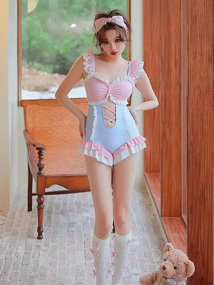 Maillot de bain japonais vintage 2026 pour femme, une pièce, avec contrôle du ventre, bordure en dentelle, couvrant entièrement, style robe de plage